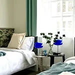 Expo Sniadeckich Apart Otel