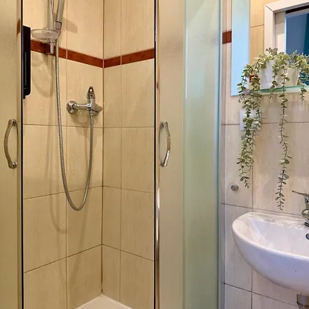 Aparthotel Expo Sniadeckich 3*