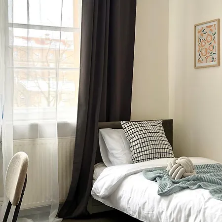 Expo Sniadeckich Aparthotel