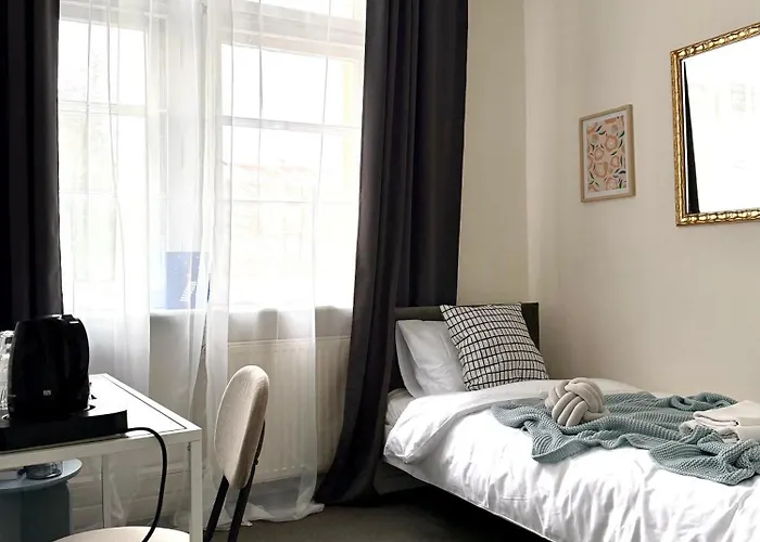 Expo Sniadeckich Apart Otel 3*